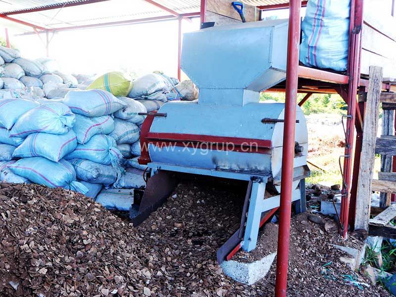 Coconut Shell Crushing Machine