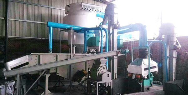 Activated Carbon Crushing Machine